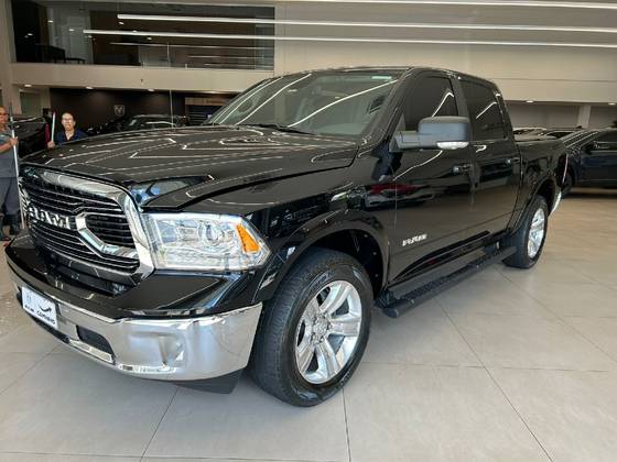 RAM CLASSIC 5.7 V8 GASOLINA LARAMIE CD 4X4 AUTOMÁTICO
